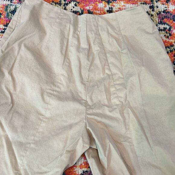 AKRIS tan khaki flat front pants with side, zipper/ two zipper pockets, size 10 - Picture 12 of 13
